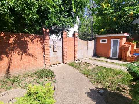 будинок за адресою Педагогічна вул., 30Б