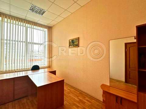 комерційна за адресою Івана Авраменка вул. (Корнійчука), 4