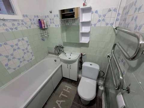 квартира за адресою Космонавтів просп., 47