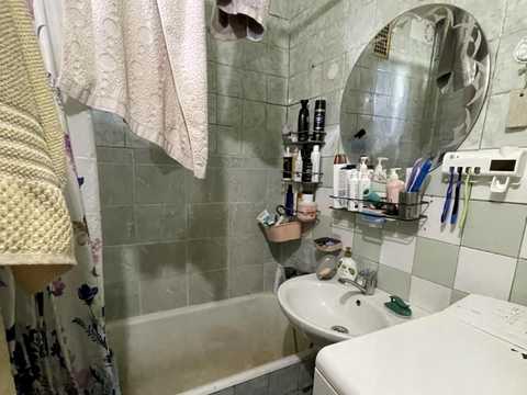 квартира за адресою Академіка Корольова вул., 33