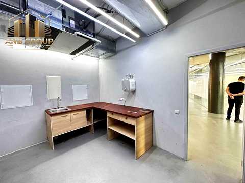 коммерческая по адресу Леси Украинки бульв., 23