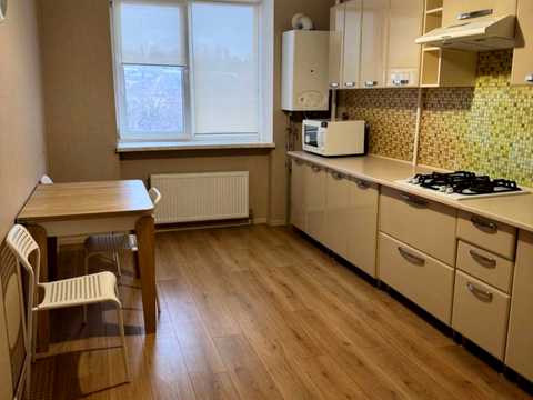 квартира за адресою Мостобудівників вул., 18