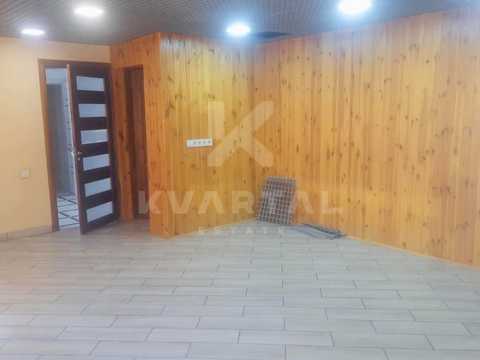 будинок за адресою с. Загальці, Центральна, 11