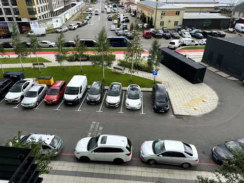квартира за адресою Причальна вул., 8