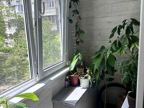 квартира за адресою Наукова вул., 52/2