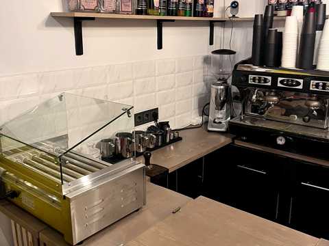 комерційна за адресою Святослава Караванського вул. (Жуковського), 36