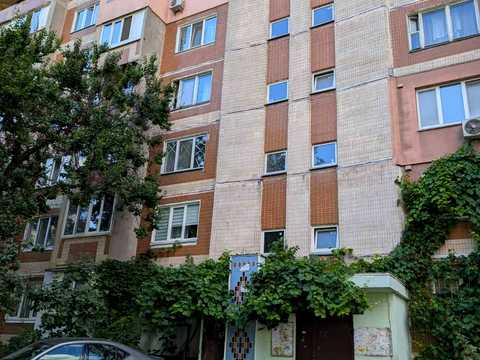 квартира за адресою Вахтанга Кікабідзе вул. (Булгакова), 8