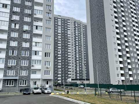 квартира за адресою Сім'ї Кульженків вул. (Петра Дегтяренка), 21
