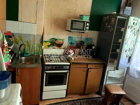 квартира за адресою Михайла Комарова вул. (Тархова), 5