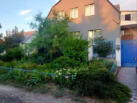будинок за адресою Канадська вул. (Добролюбова)