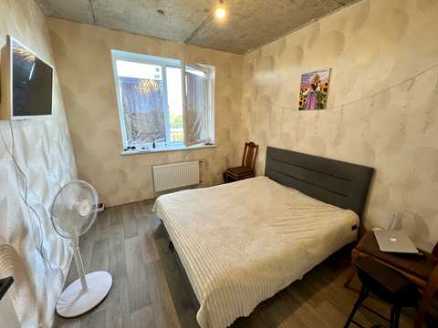 квартира за адресою Перлинна вул., 8