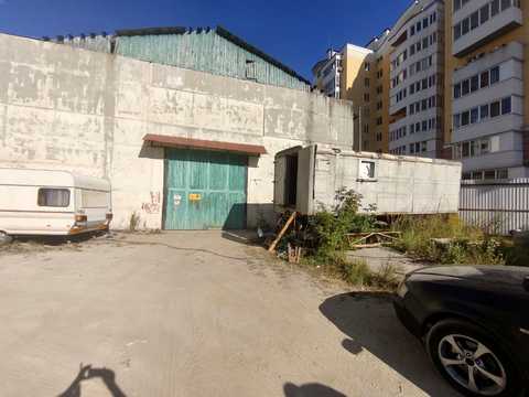 комерційна за адресою Ярослава Мудрого вул., 10