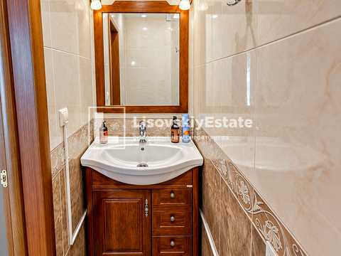 квартира за адресою Почайнинська вул., 70