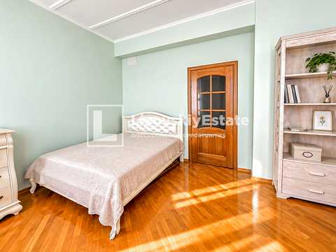 квартира за адресою Почайнинська вул., 70