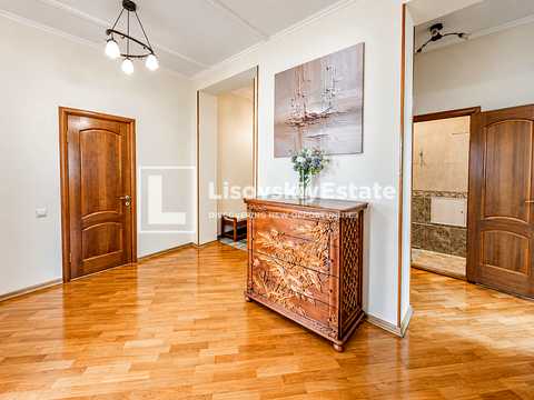 квартира за адресою Почайнинська вул., 70