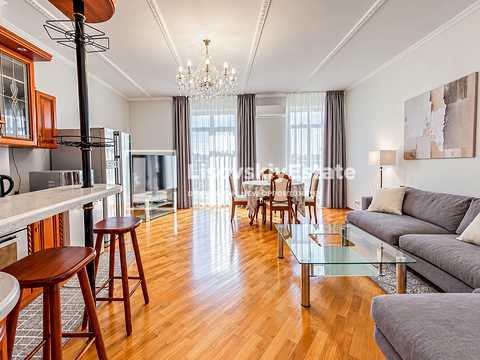 квартира за адресою Почайнинська вул., 70