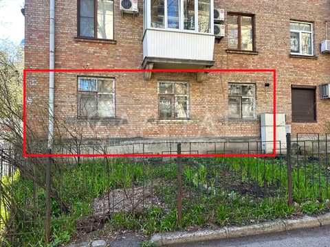 комерційна за адресою Леоніда Первомайського вул., 4