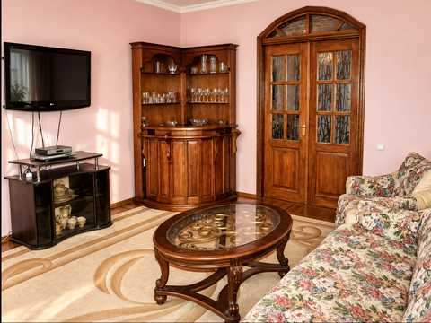 квартира за адресою Квітнева вул., 1