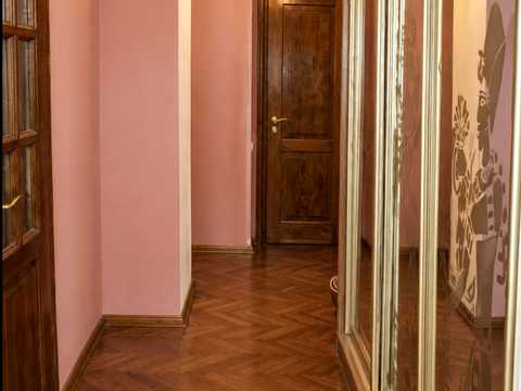 квартира за адресою Квітнева вул., 1