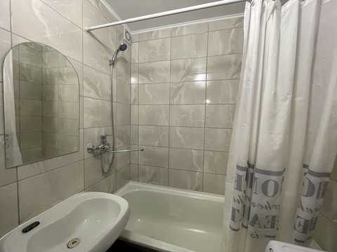 квартира за адресою Автозаводська вул., 63