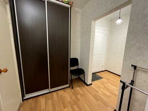 квартира за адресою Автозаводська вул., 63