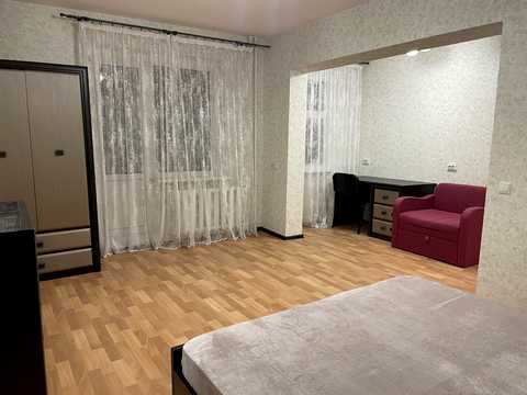 квартира за адресою Автозаводська вул., 63