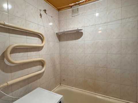 квартира за адресою Академіка Александрова вул., 5