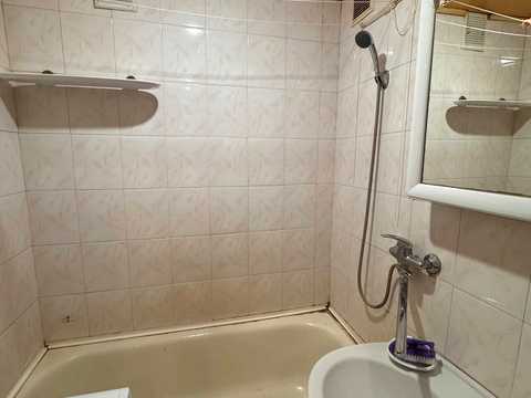 квартира за адресою Академіка Александрова вул., 5
