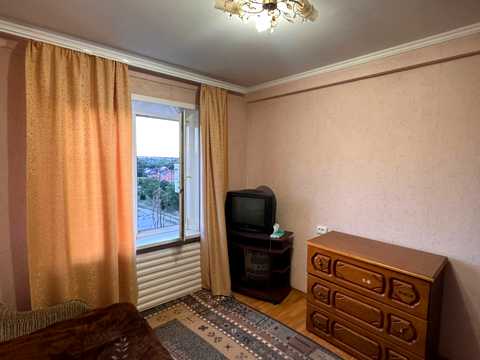 квартира за адресою Академіка Александрова вул., 5