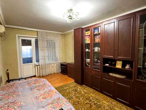 квартира за адресою Академіка Александрова вул., 5