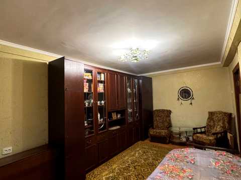 квартира за адресою Академіка Александрова вул., 5