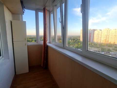 квартира за адресою Милославська вул., 21