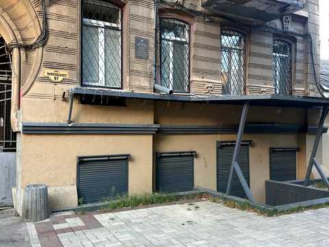 комерційна за адресою Новосельського вул., 97