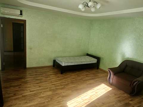 квартира по адресу Бориспольская ул., 4