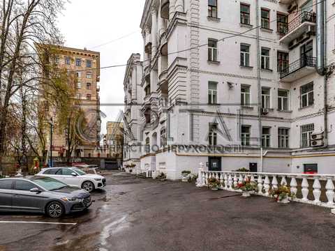 коммерческая по адресу Лютеранская ул., 7/10
