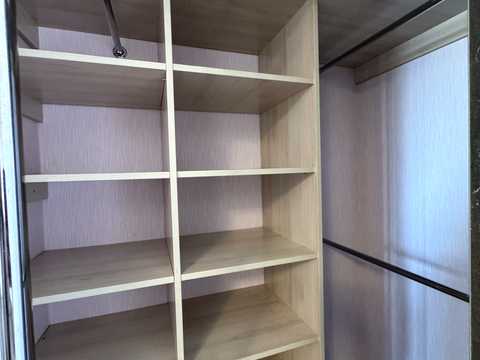 квартира за адресою Довженка вул., 12