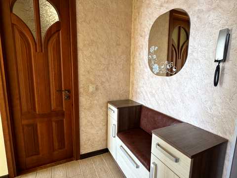 квартира за адресою Довженка вул., 12
