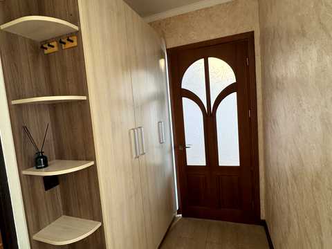 квартира за адресою Довженка вул., 12