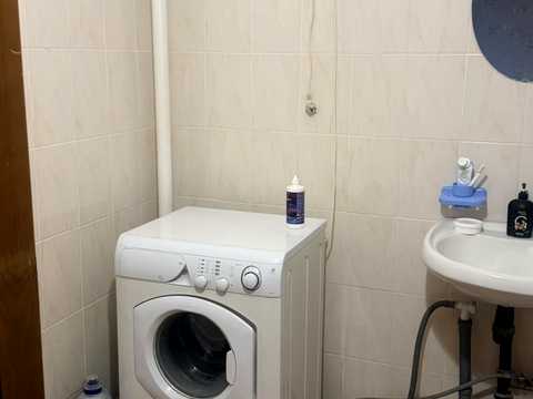 квартира за адресою Драгоманова вул., 1-К