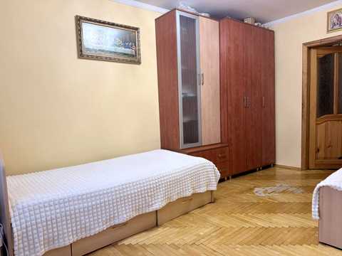 квартира за адресою Низинна вул., 4