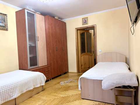 квартира за адресою Низинна вул., 4