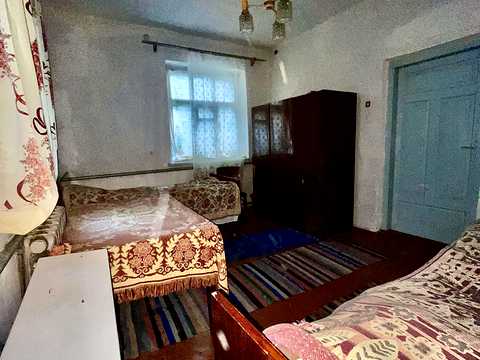 дом по адресу с. Долгошии, Незалежності