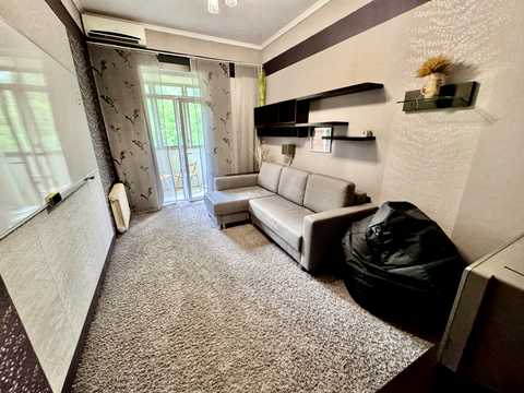 квартира за адресою Михайла Бойчука вул. (Кіквідзе), 5