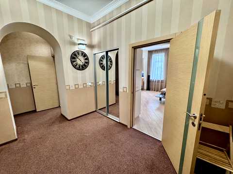 квартира за адресою Михайла Бойчука вул. (Кіквідзе), 5