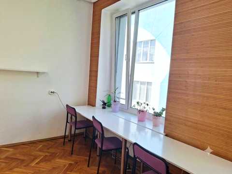 комерційна за адресою Рівне, В'ячеслава Чорновола вул., 13