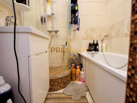 квартира за адресою Довженка вул., 17