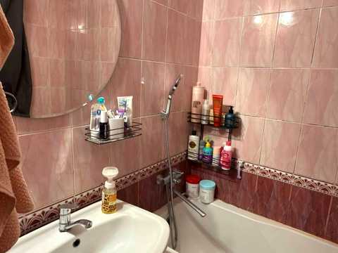 квартира за адресою Зарічанська вул., 32