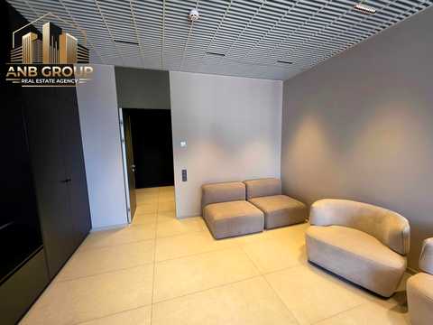 комерційна за адресою Кловський узвіз, 7