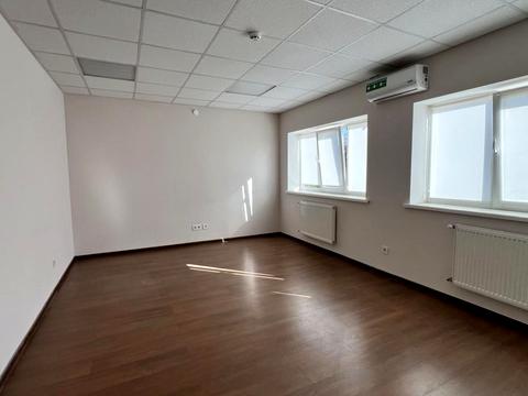 комерційна за адресою Садова вул., 2