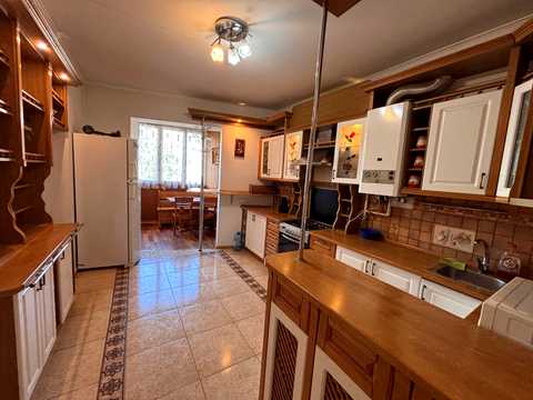 квартира за адресою Барвінських вул., 15
